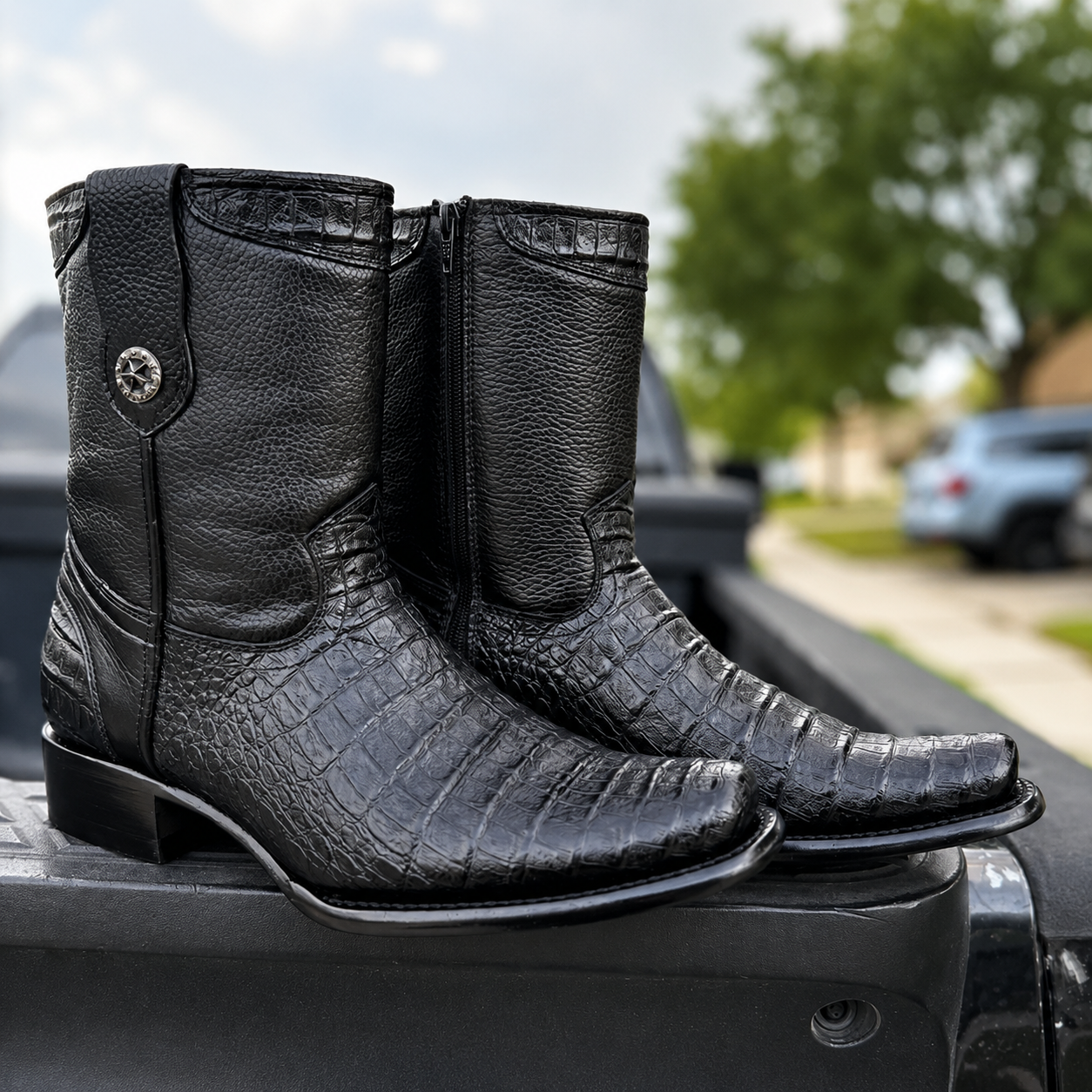 MEN'S CAIMAN BELLY PRINT LEATHER DUBAI TOE BOOTS BLACK COLOR - LA CARRETA